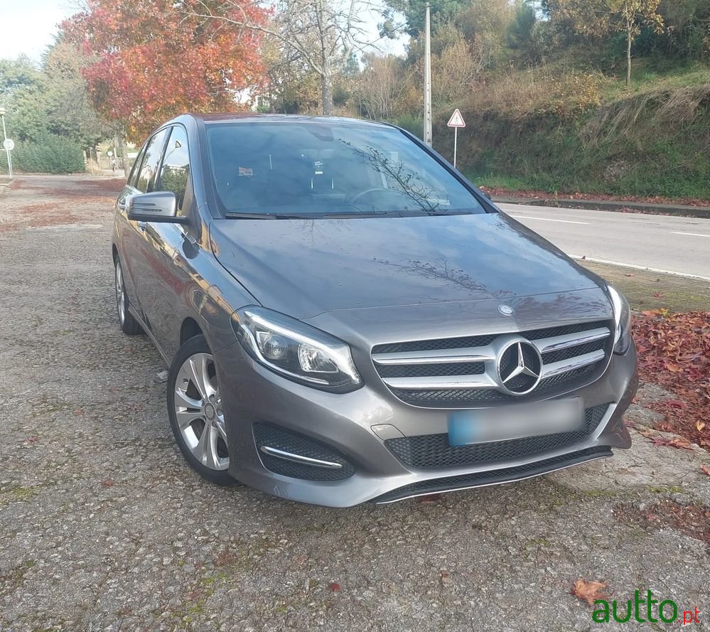 2017' Mercedes-Benz Classe B Cdi Urban photo #1