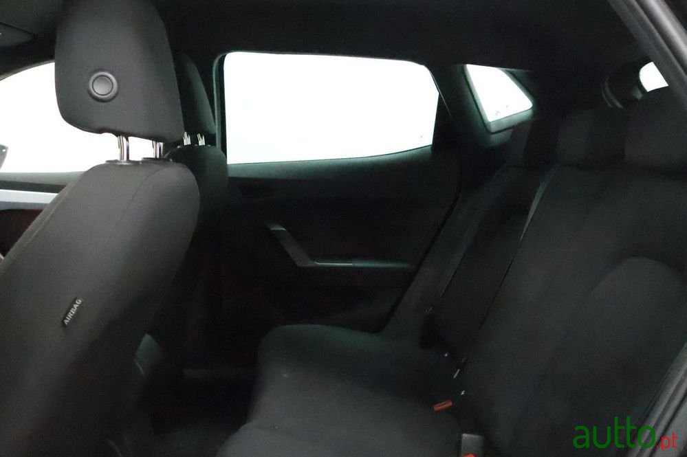 2022' SEAT Ibiza 1.0 Tsi Fr photo #4