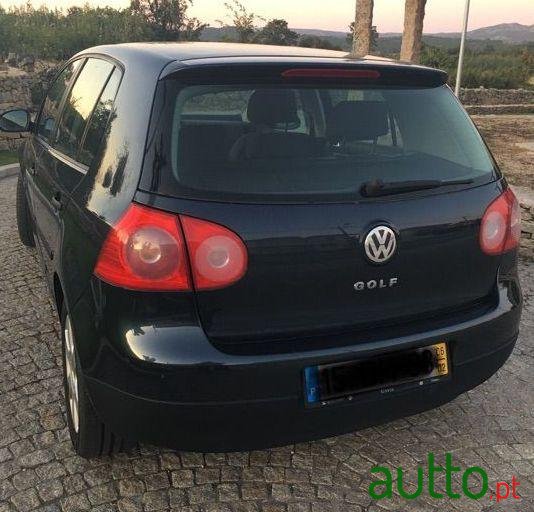 2006' Volkswagen Golf photo #2