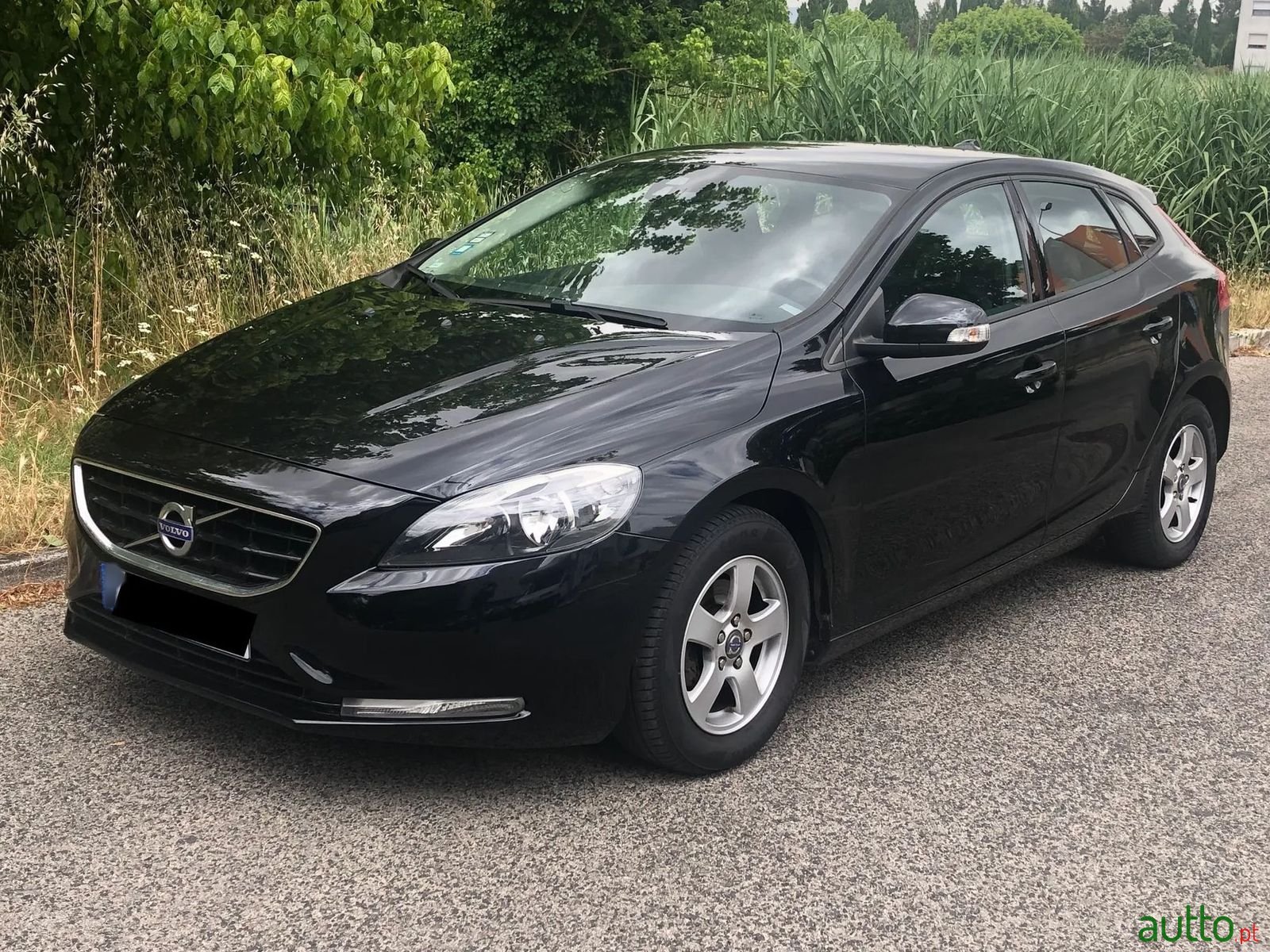 2015' Volvo V40 photo #1