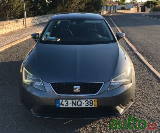 2013' SEAT Leon photo #4