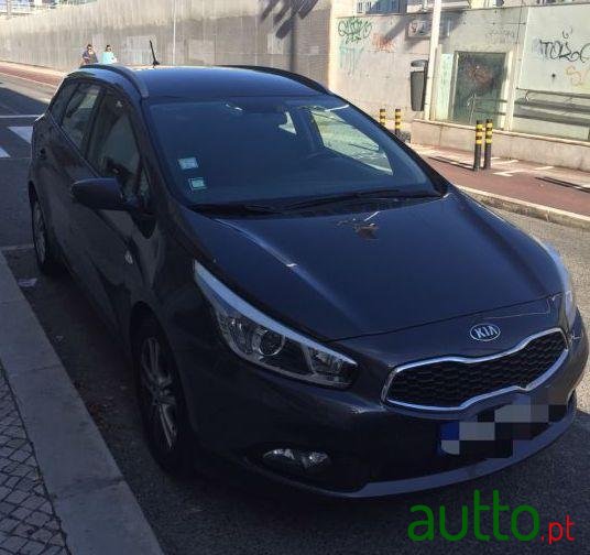 2013' Kia Ceed Sw photo #2