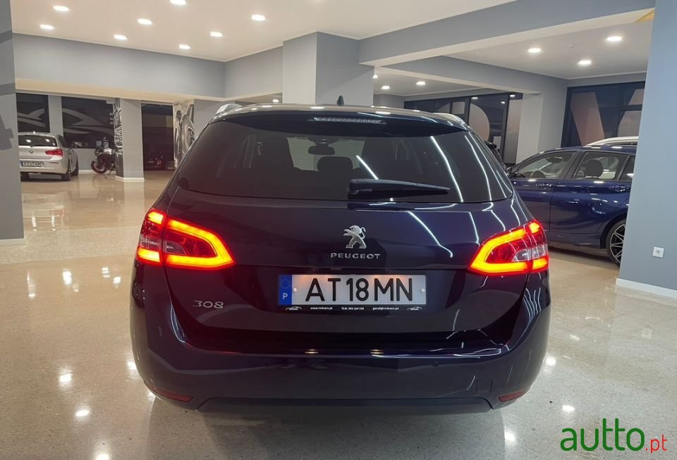 2019' Peugeot 308 Sw photo #2