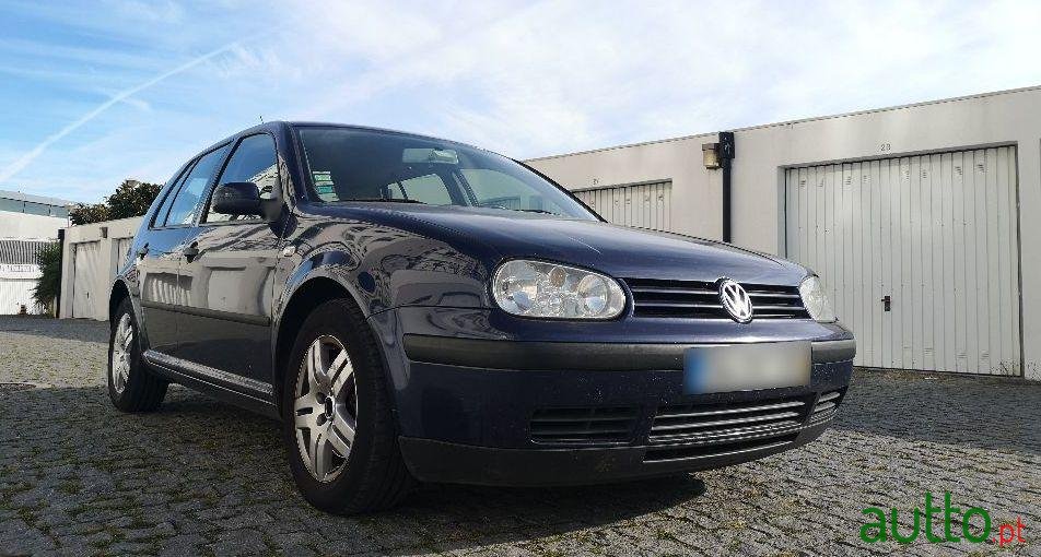 2002' Volkswagen Golf 1.9 Tdi photo #2