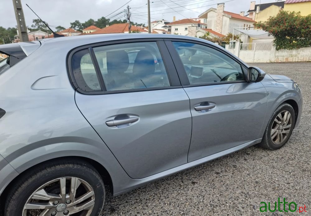 2019' Peugeot 208 photo #5