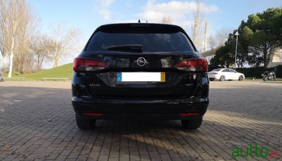 2017' Opel Astra Sports Tourer photo #4