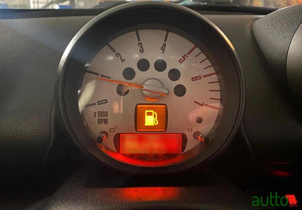 2011' MINI Countryman Cooper D photo #3