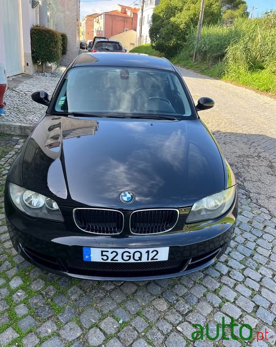 2008' BMW 120 photo #1