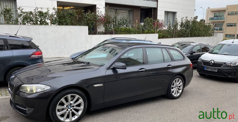 2012' BMW Série 5 D Auto photo #1