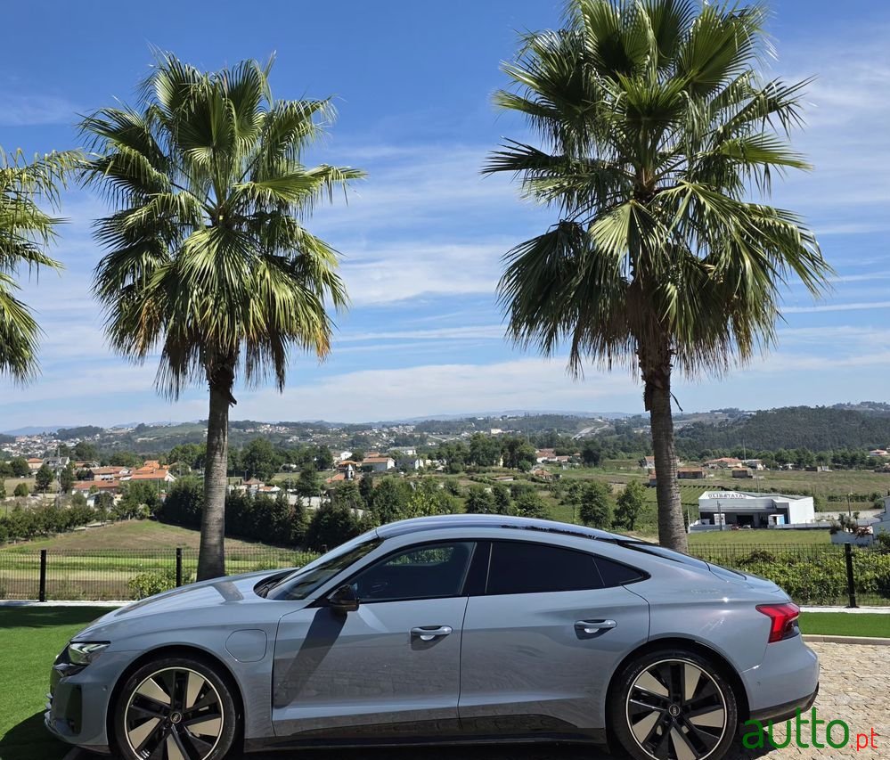 2023' Audi e-tron GT photo #4