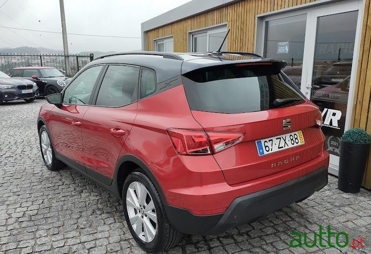 2020' SEAT Arona photo #4