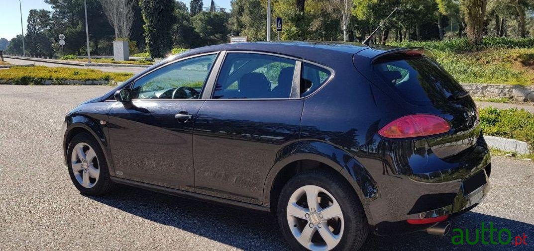 2009' SEAT Leon 1.9 Tdi Sport photo #3