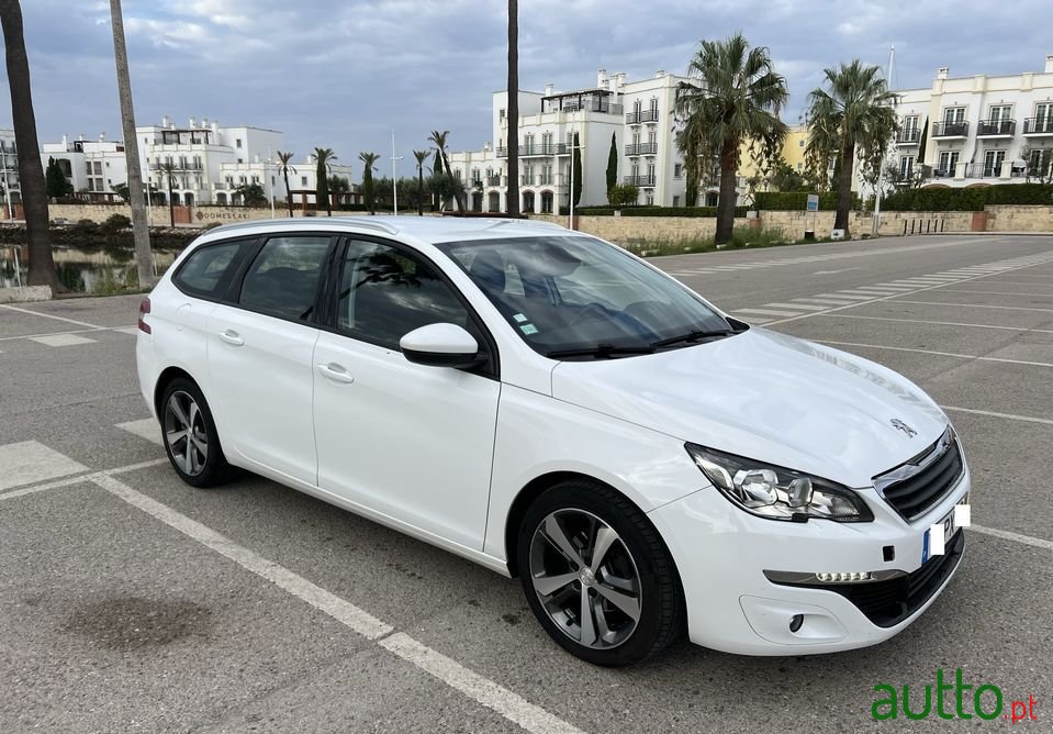 2015' Peugeot 308 Sw photo #1