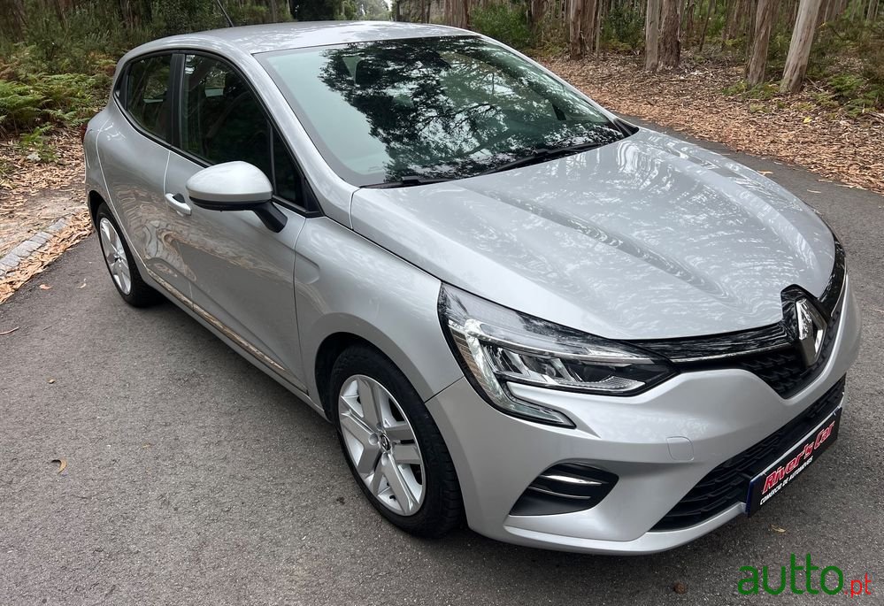 2020' Renault Clio photo #4