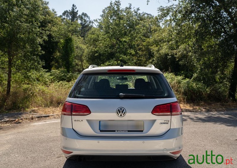 2015' Volkswagen Golf Variant photo #5
