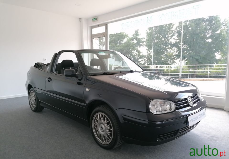 2000' Volkswagen Golf photo #2