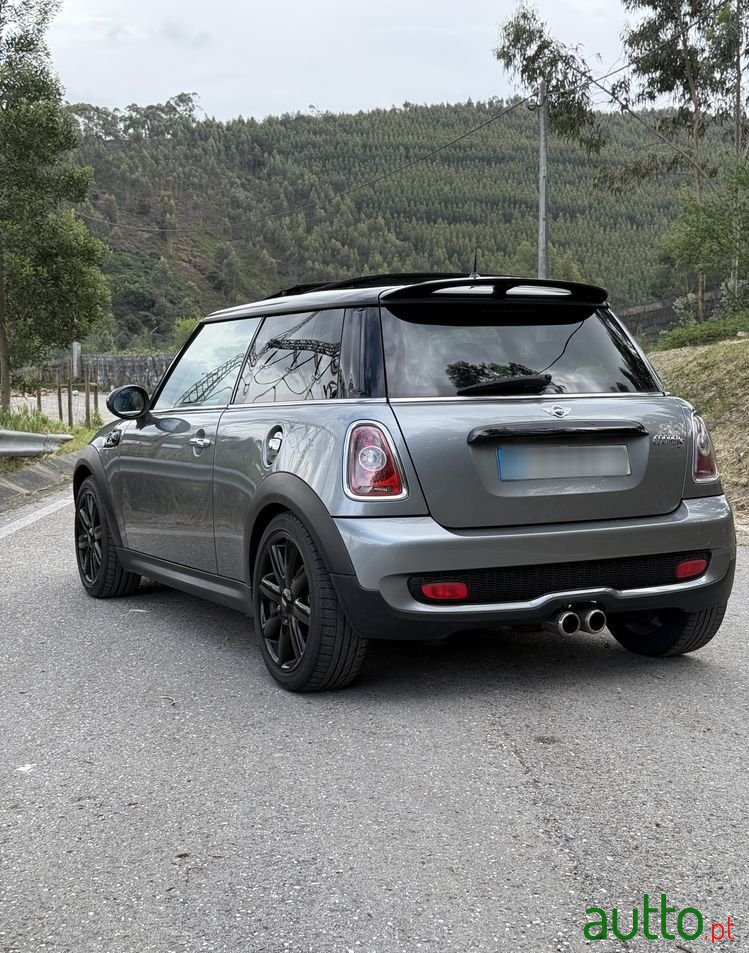 2008' MINI Cooper S 3 Portas photo #3