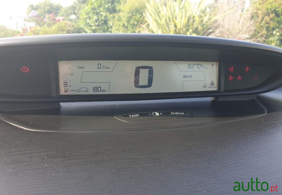 2007' Citroen C4 photo #4