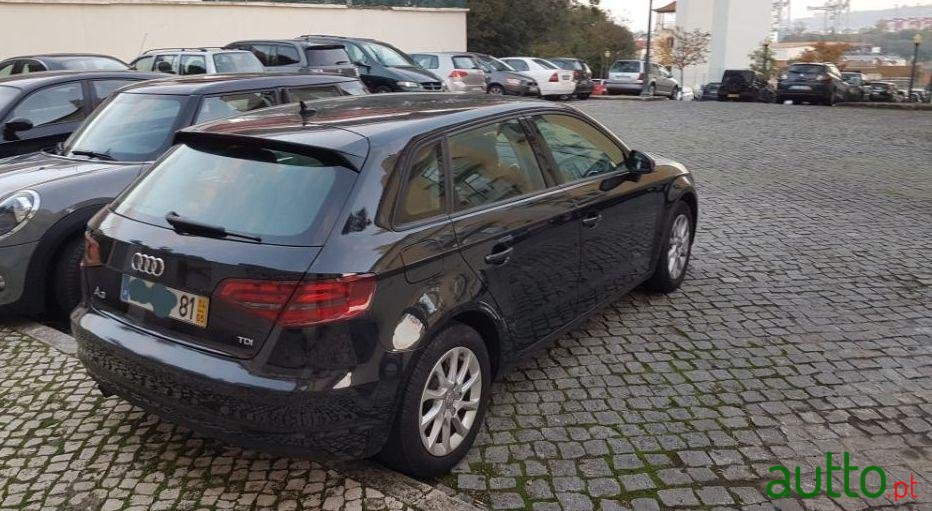 2014' Audi A3 Sportback photo #2