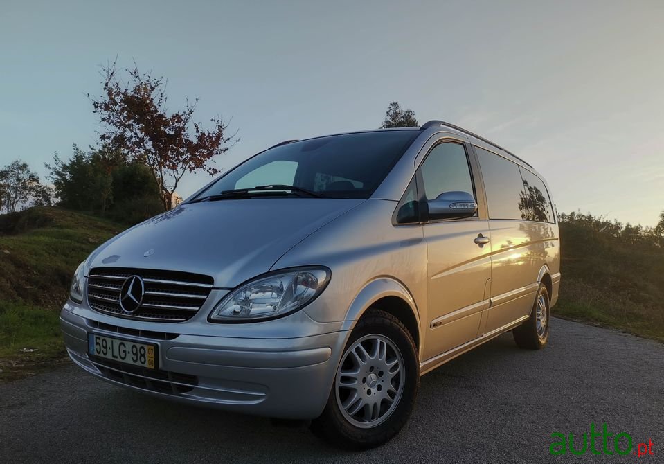 2007' Mercedes-Benz Viano photo #1