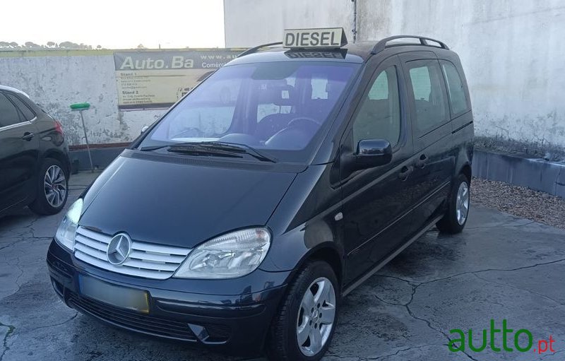 2003' Mercedes-Benz Vaneo photo #1
