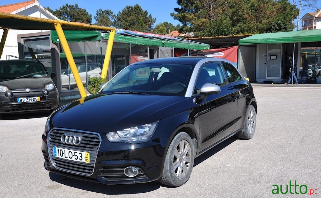 2011' Audi A1 1.6Tdi photo #3