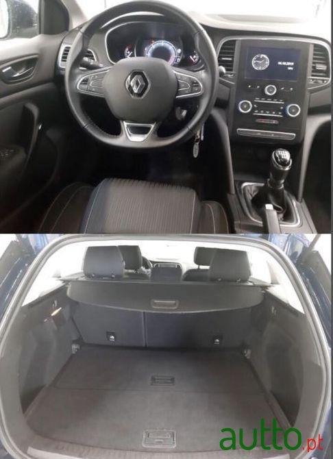 2017' Renault Megane Sport Tourer photo #1