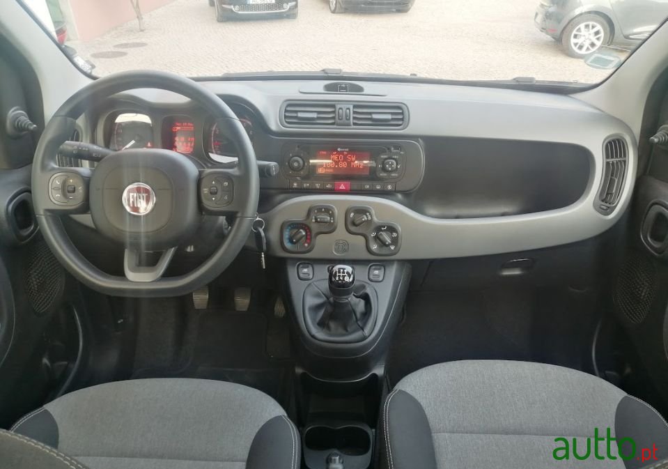 2019' Fiat Panda photo #5