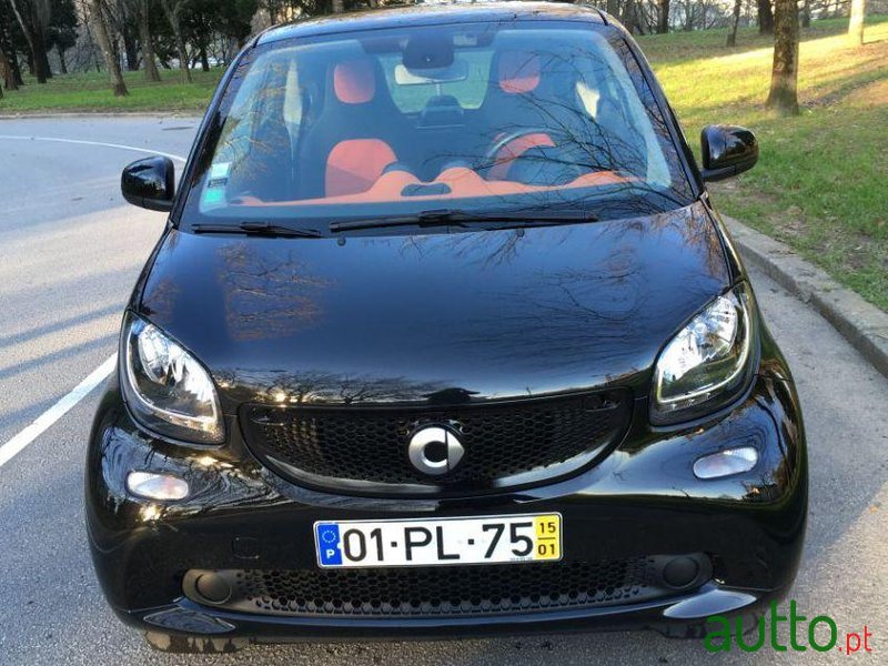 2015' Smart Fortwo 1.0 Passion photo #3