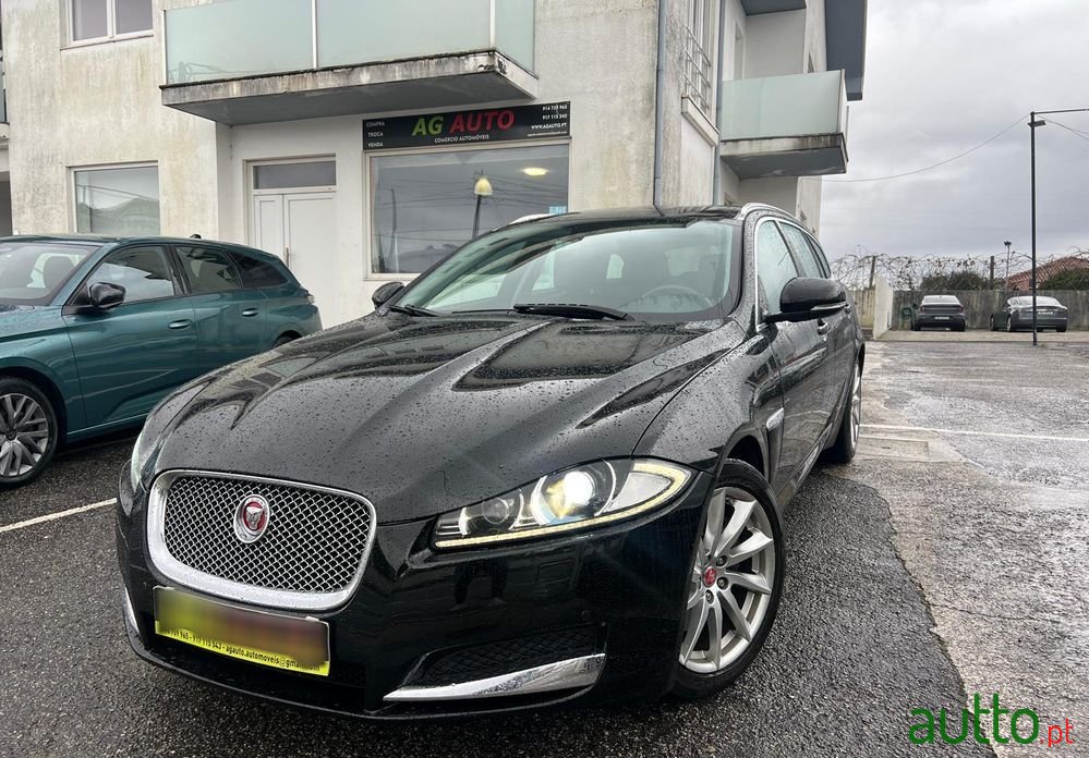 2014' Jaguar Xf Sportbrake 2.2 photo #1