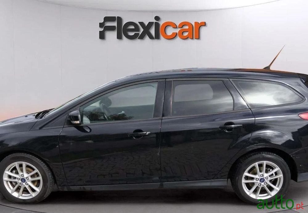 2017' Ford Focus Sw photo #4
