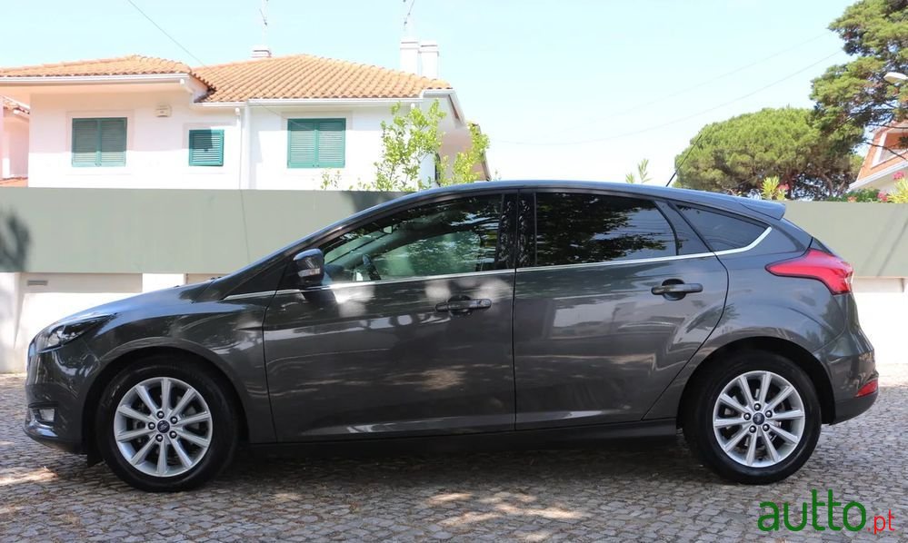 2015' Ford Focus 1.0 Scti Titanium photo #4