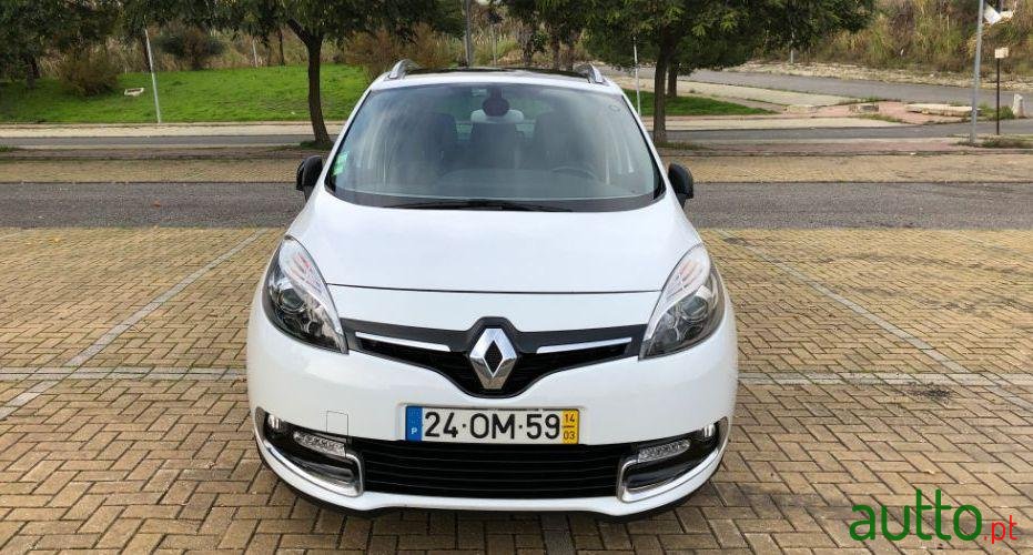 2014' Renault Grand Scenic photo #2