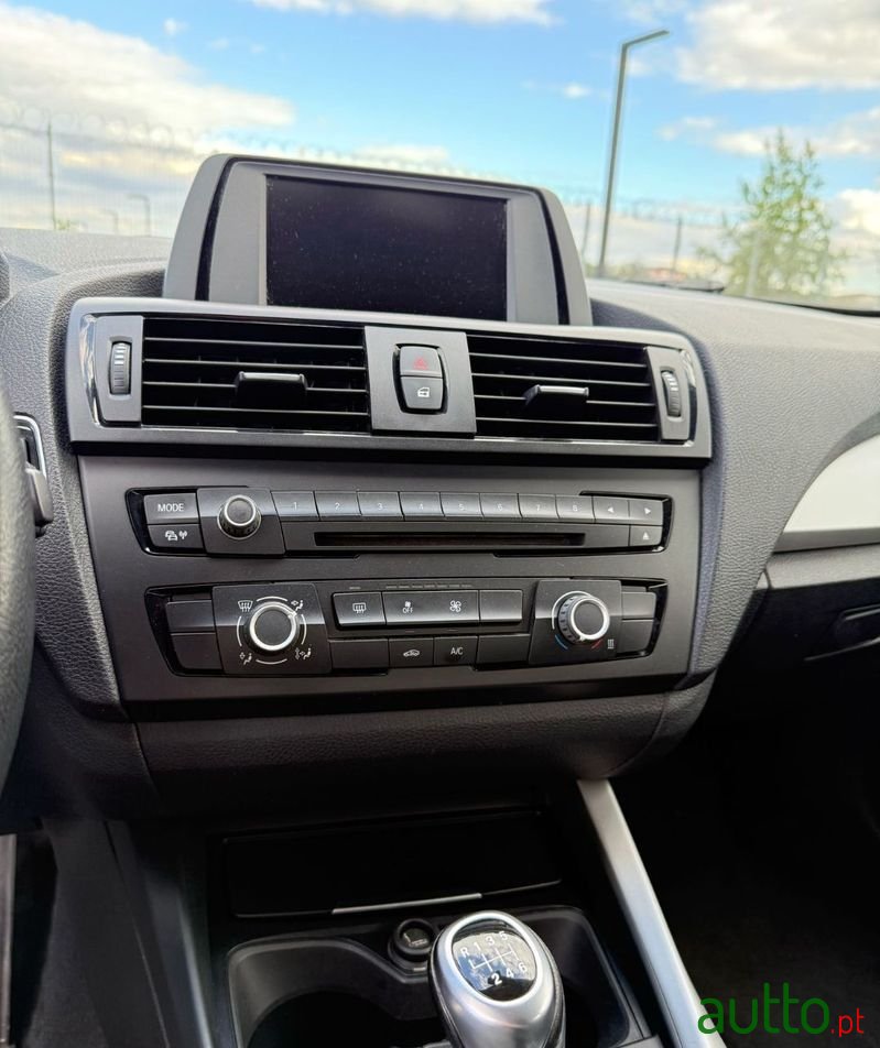 2013' BMW Série 1 D photo #6