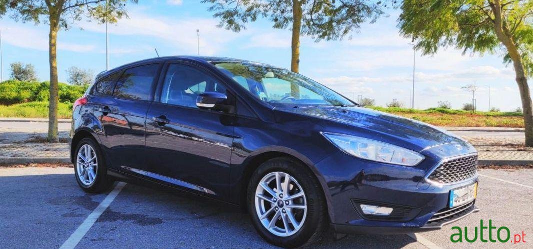 2017' Ford Focus photo #3