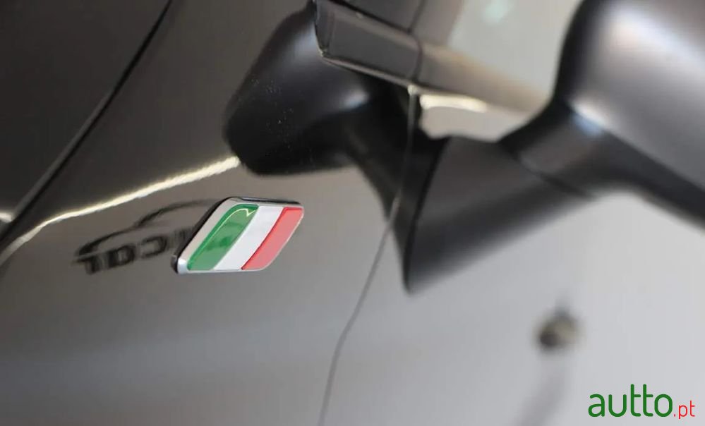 2020' Fiat 500 1.0 Hybrid Sport photo #5