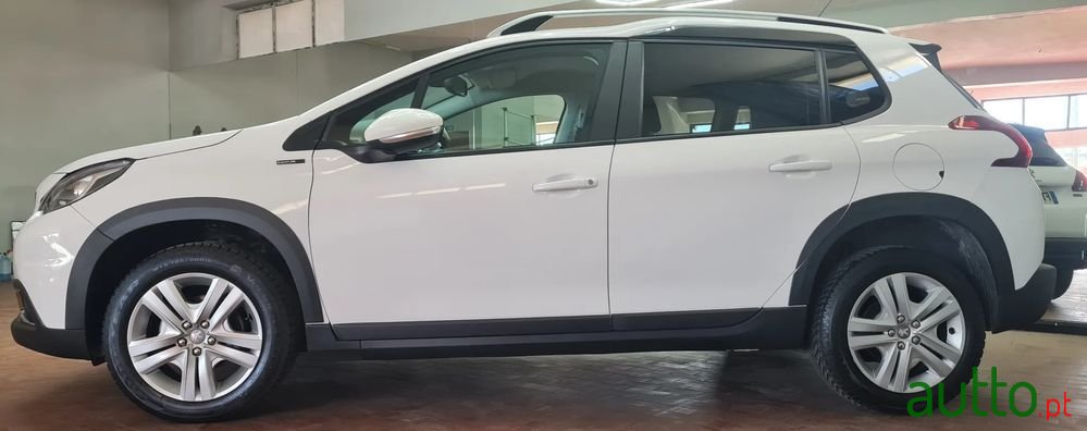 2019' Peugeot 2008 photo #4