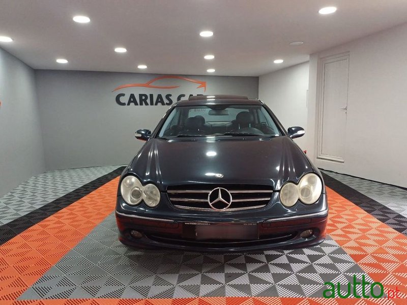 2002' Mercedes-Benz Classe Clk photo #3