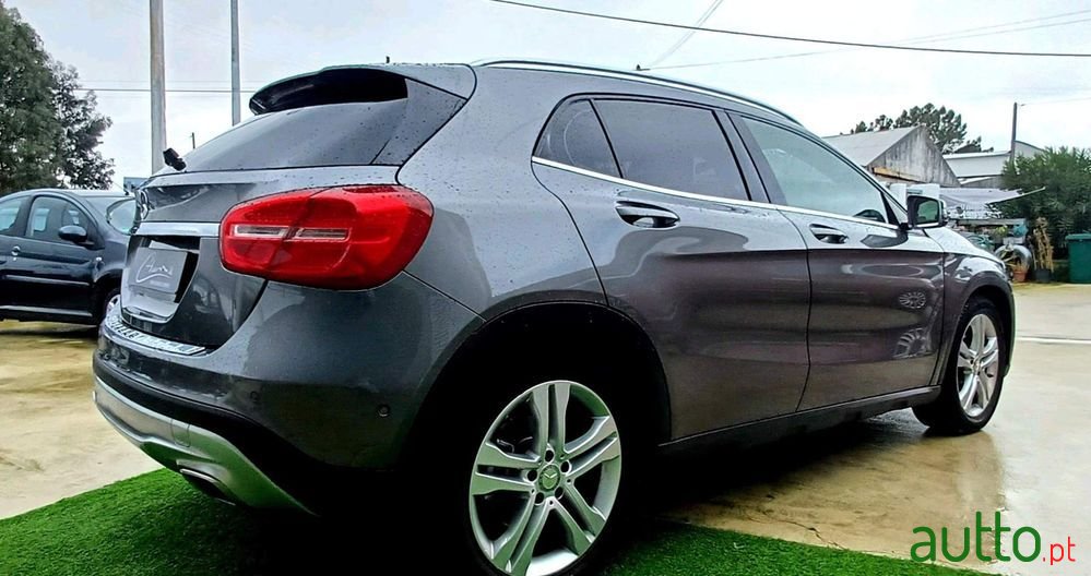 2014' Mercedes-Benz Classe Gla photo #5