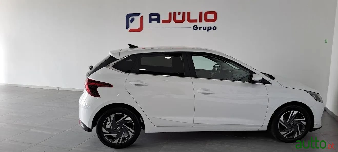 2022' Hyundai i20 photo #4