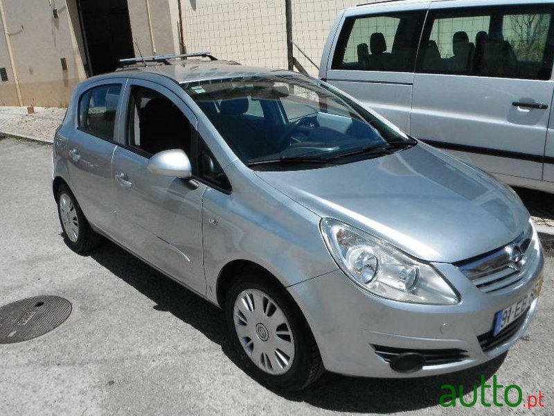 2007' Opel Corsa 1.3Cdti photo #2