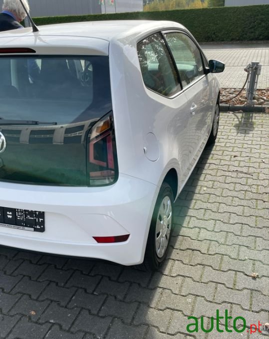 2018' Volkswagen Up photo #4