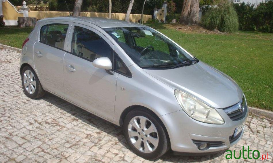 2008' Opel Corsa 1.2 16V photo #2