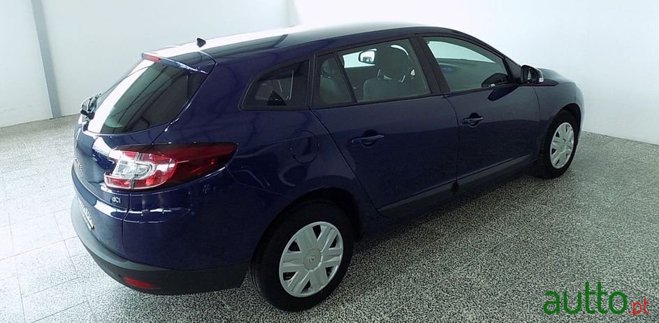 2012' Renault Megane Sport Tourer photo #1