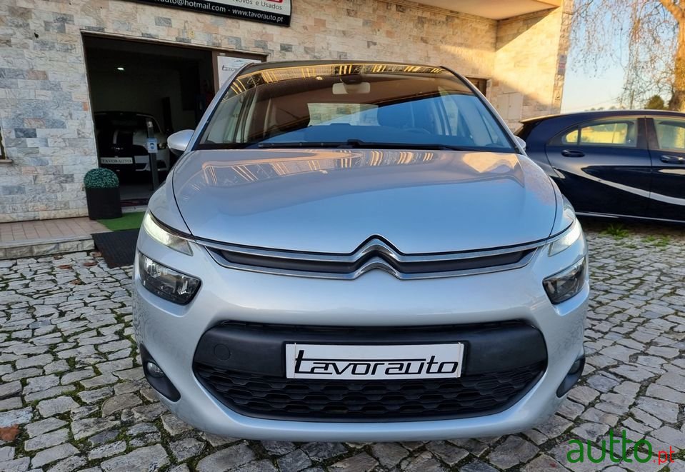 2015' Citroen C4 Picasso photo #3