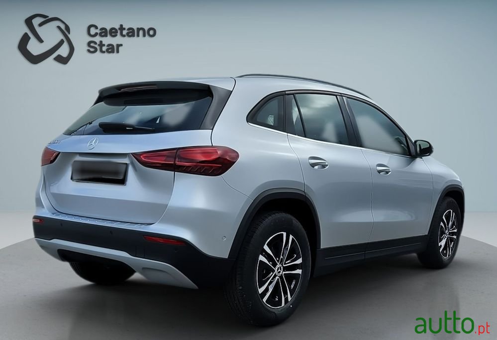 2024' Mercedes-Benz GLA 180 D Style photo #6