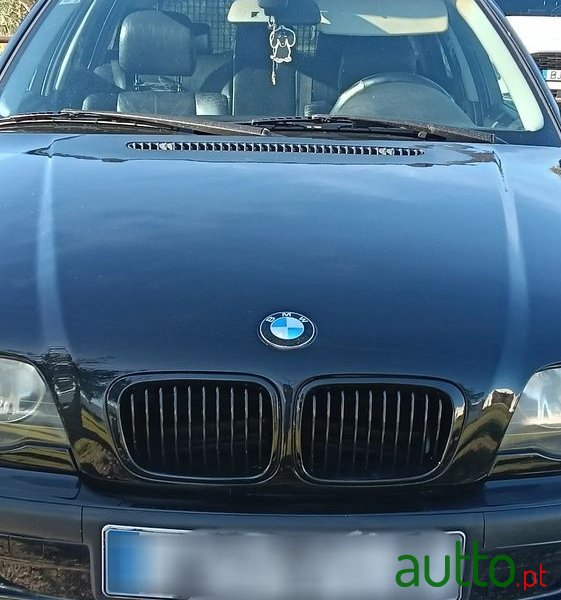 2001' BMW Série 3 D Touring photo #3