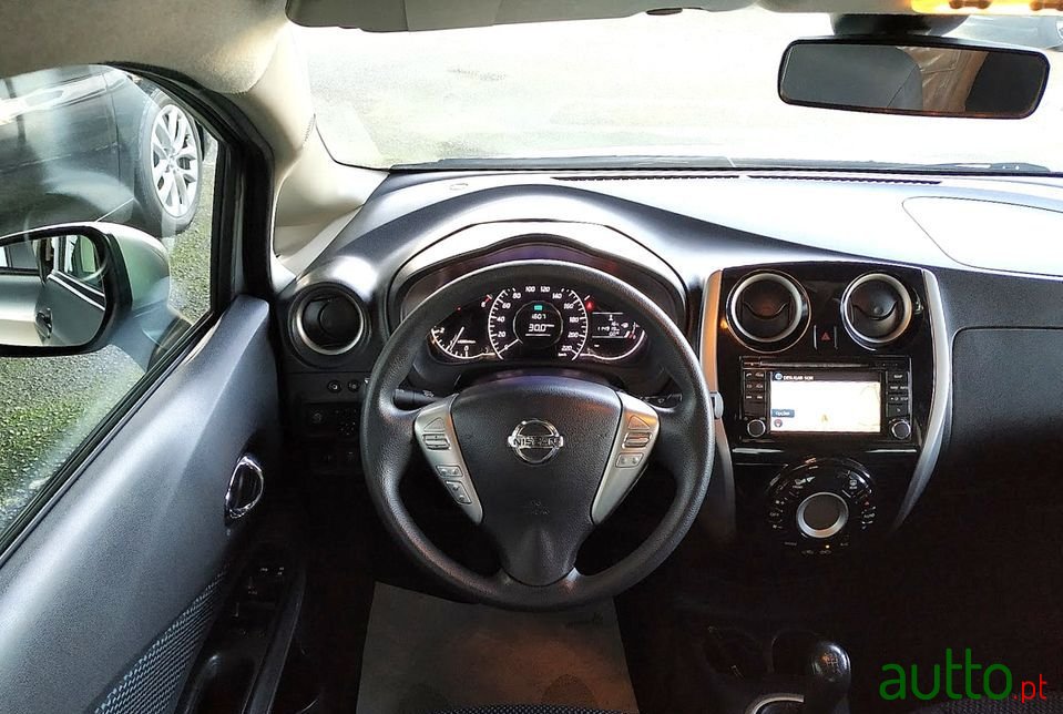 2015' Nissan Note photo #6