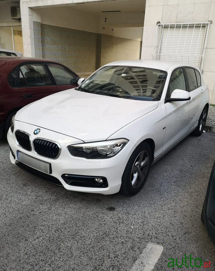 2017' BMW 116 D Line Sport Auto photo #3