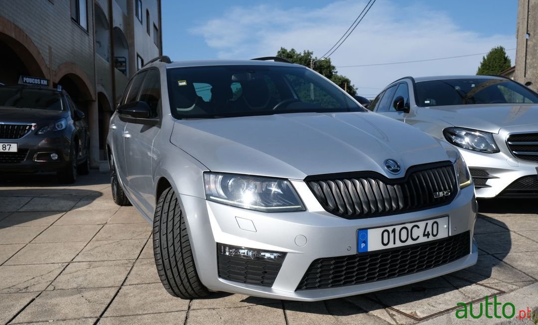 2013' Skoda Octavia Break photo #3